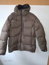 Piumino giacca Quechua Puffa imbottito. Uomo taglia XXL ottime condizioni. L'inverno sta arrivando. 