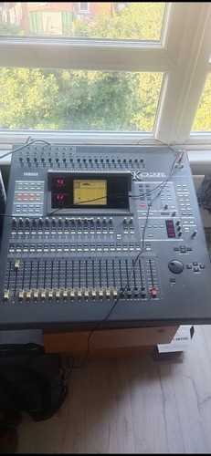 Yamaha 02r console - yamaha,