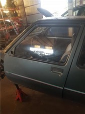 Porta anteriore sinistra