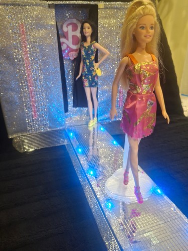 Diorama barbie fashion show - fashion,