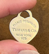 Ciondolo in argento Tiffany & Co. "Please Return To Tiffany HeartTag", medio
