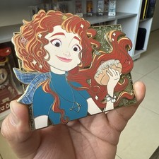 Spilla fantasia smaltata