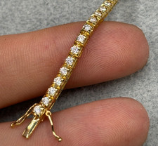 Bracciale in oro Giallo 18k  Mod. Tennis con Diamanti Bianchi MADE IN ITALY