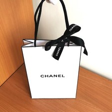 shopping bag CHANEL busta bianca carta acquisto regalo confezione shopper ring