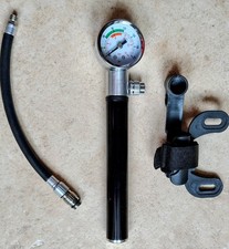 POMPA PER AMMORTIZZATORI FORCELLA BICI POMPETTA ARIA MANOMETRO SOSPENSIONI MTB
