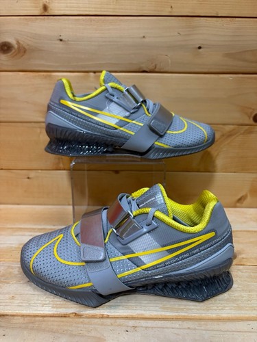 Nuove scarpe sollevamento - nuove, da