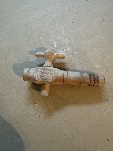 Rubinetto legno antico - rubinetto,