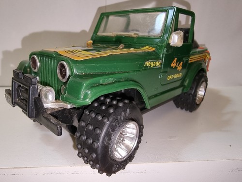 Jeep renegade 4x4 - cj-7,