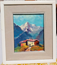 Baita con paesaggio montano