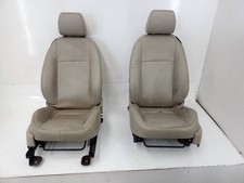 SET COMPLETO DI SEDILI /