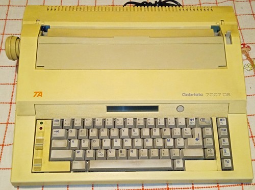 Macchina scrivere - macchina, da