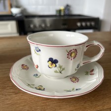 Tazza da tè e piattino
