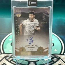 SERGE GNABRY - 2022 Panini Eminenza Mondiali su Card Gold Auto /5