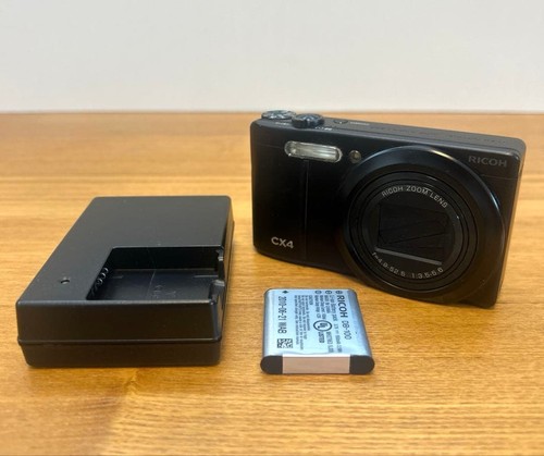 Fotocamera digitale compatta