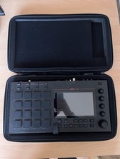 Akai MPC Live + SSD 500gb + Magma case + Decksaver + Samples
