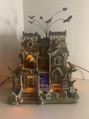 Lemax spooky town morbid - spooky,