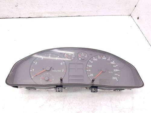 Audi 1999 1 - 1.6, quadro