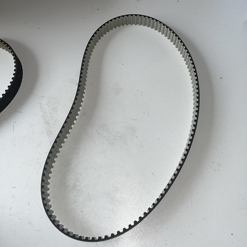Cinghia distribuzione adatta