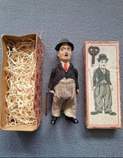 ■¡Charlue Chaplin ■