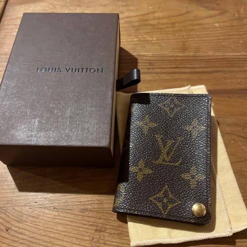 Louis vuitton porte - louis, cartes