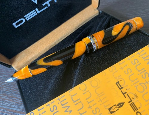 Delta pen dolcevita