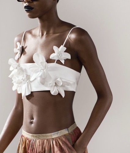 Crop top raso con applicazioni