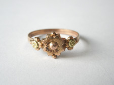 Antico Anello Floreale Periodo Biedermeier Placcato in oro 1,1 G / Ampia 0,9 CM/