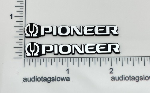 Pioneer coppia logo badge