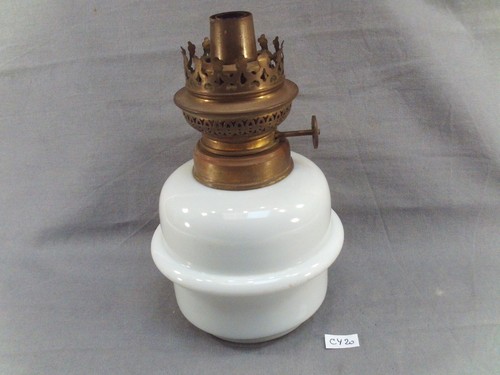 Ancienne lampe pétrole en - ancienne,