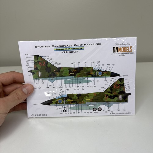 Models saab maschere - models,