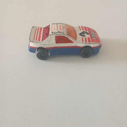 Majorette pontiac fiero - 1/55,