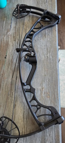 Hoyt torrex compound bow - xt,