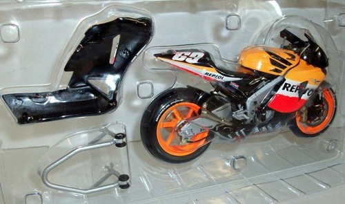 Minichamps scala 122 - -,
