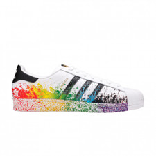 Adidas Superstar Pride taglia
