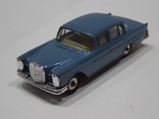 DINKY TOYS 186 MERCEDES BENZ