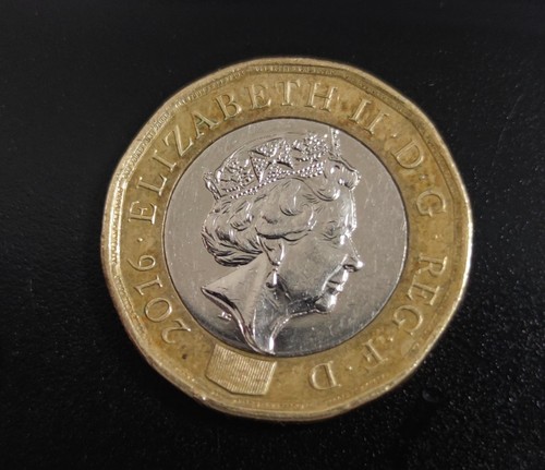 One pound 2016 elizabeth - pound,