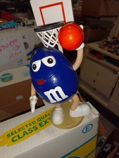 M & M'S PERSONAGGIO CON CANESTRO BASKET DA COLLEZIONE