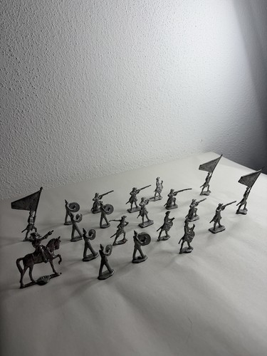 Set soldatini statuine - , in