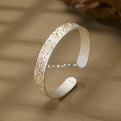 Bracciale aperto fatto a - aperto,