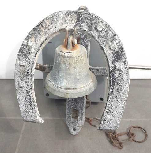 Vecchio ferro cavallo - di,