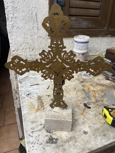 Crocifisso antico ottone su - in,