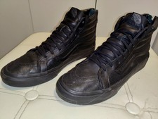 sneakers alte Vans SK8-HI in pelle nera traforata - Tg 40