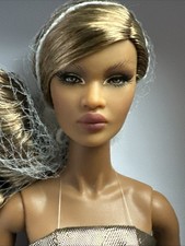 Bambola INTEGRITY Fashion