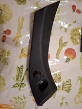 8A61-B42907  Montante supporto cappelliera Portellone Ford Fiesta mk7  Lato SX