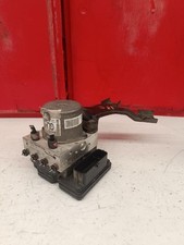58920C8250 centralina abs per HYUNDAI I20 (11/14) 1.0 T-GDI 2014 usata