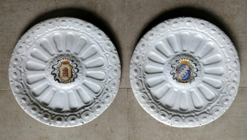 Antico piatto ceramica stile