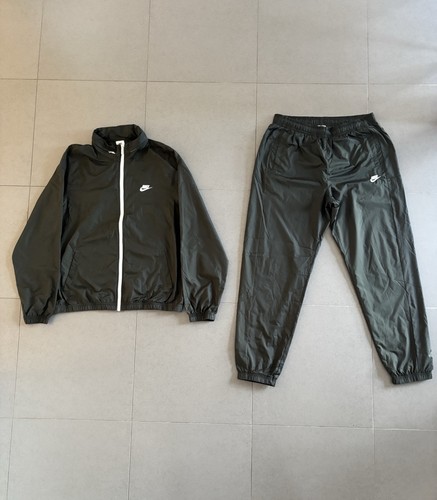 Nike tuta completa antivento