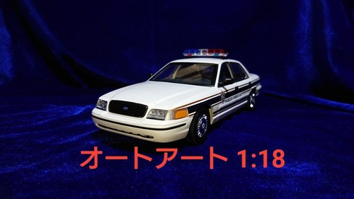 Ford crown victoria - 1,