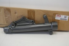 Right leg fork fork outer tube