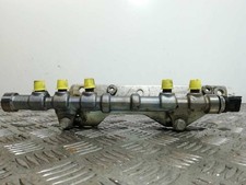 0445214217 INJECTOR RAMP /